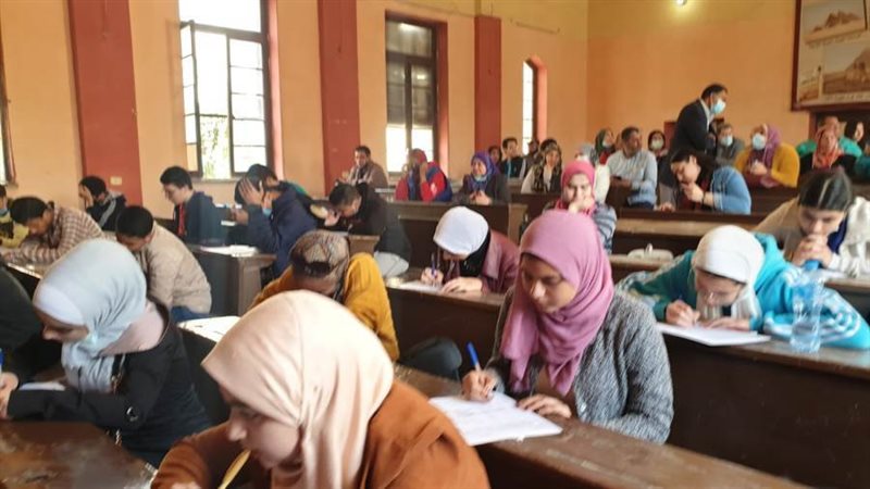 طلاب القاهرة فى مسابقة