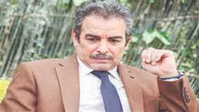 أحمد عبد العزيز يكشف موعد عزاء شقيقه