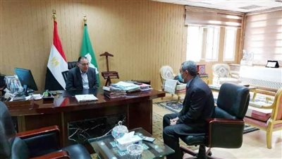 محافظ الشرقية يستقبل وكيل وزارة الزراعة الجديد بمكتبه بالديوان العام