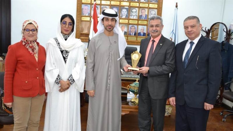 ملحق التعليم وعلوم