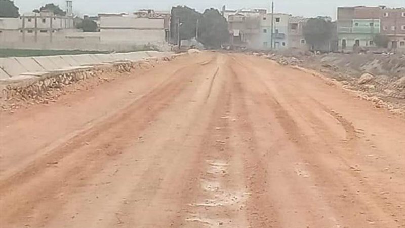 رصف طريق أبوقرقاص