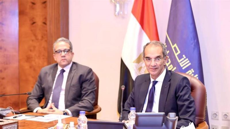 خلال الاجتماع