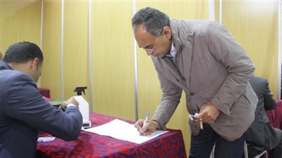 هاني سري الدين يدلي بصوته في انتخابات رئاسة الوفد 2022