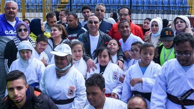 محافظ الإسكندرية يطلق فعاليات مهرجان الاحتفال باليوم العالمي للمرأة