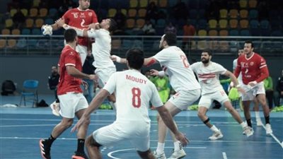 احصائية.. الأهلي يتسلح بالدفاع أمام الزمالك في قمة اليد