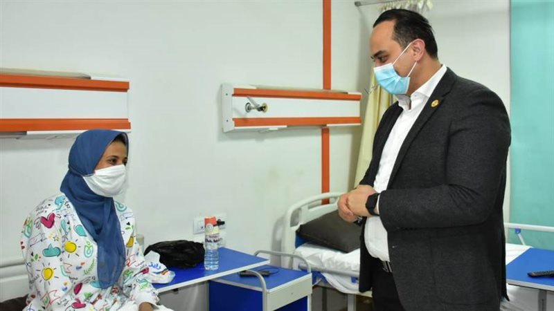 السبكي مع الممرضة