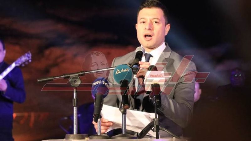 الاعلامى حسين حسنى