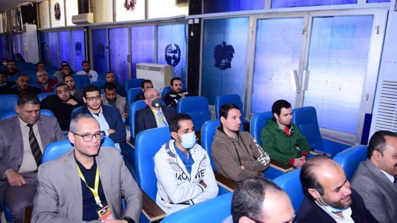 من جانب المحاضره