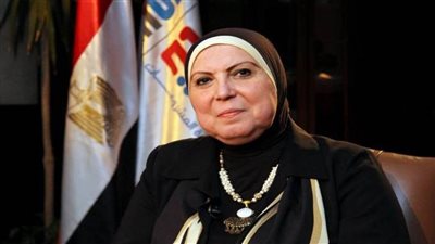 وزيرة التجارة: وقف تصدير الزيوت بكافة أنواعها والفريك والذرة لمدة 3 أشهر