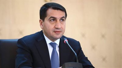 أذربيجان تُبدي استعدادها لاستضافة اجتماع بين روسيا وأوكرانيا