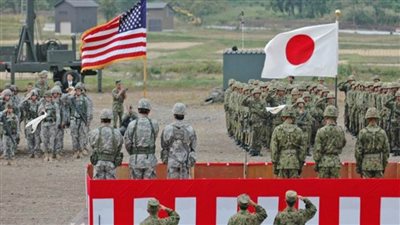 تدريبات برمائية بين قوات الدفاع الذاتي البرية اليابانية ومشاة البحرية الأمريكية