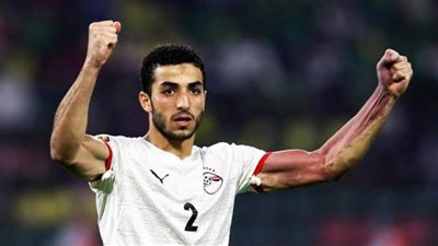 محمد عبد المنعم.. من رأس حربة إلى أفضل مدافع في إفريقيا