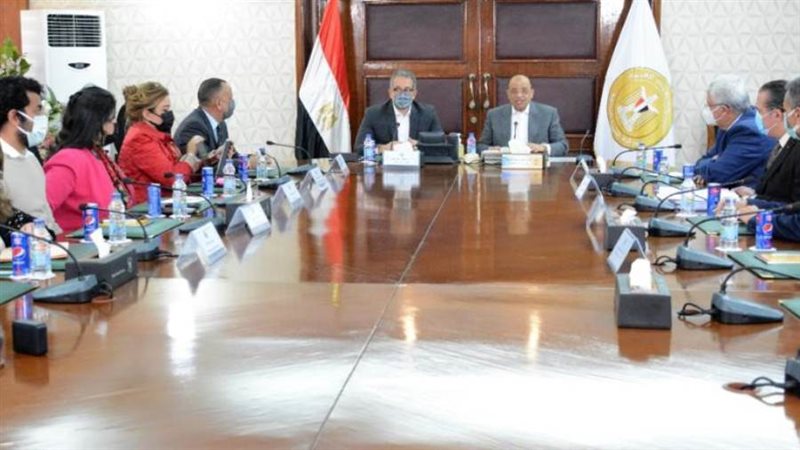 وزيرا التنمية المحلية