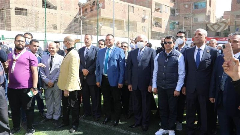 وزير الرياضة ومحافظ