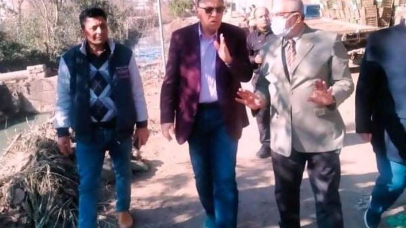 محافظ الشرقية خلال