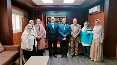 ندوة تثقيفية بجامعة الوادي الجديد حول 