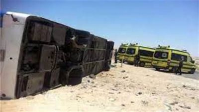 إصابة 18 شخصا إثر انقلاب أتوبيس على طريق الإسكندرية- مطروح الساحلي