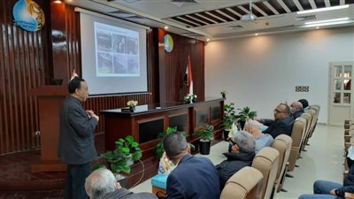 رئيس فريق برامج دعم قطاع مياه الشرب والصرف الصحي بالوكالة الأمريكية يتابع صرف صحي سوهاج