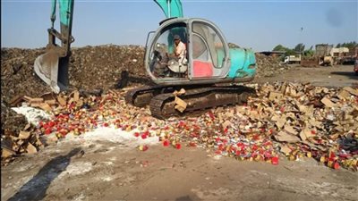 إعدام طن و648 كيلو أغذية منتهية الصلاحية وتحرير 531 محضرا بالبحيرة