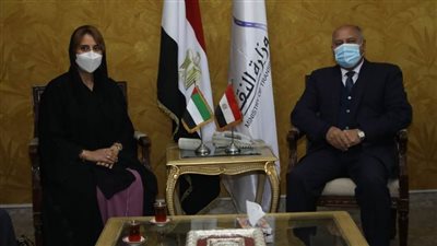 وزير النقل يبحث مع سفيرة الإمارات العربية بالقاهرة التعاون في 3 مجالات