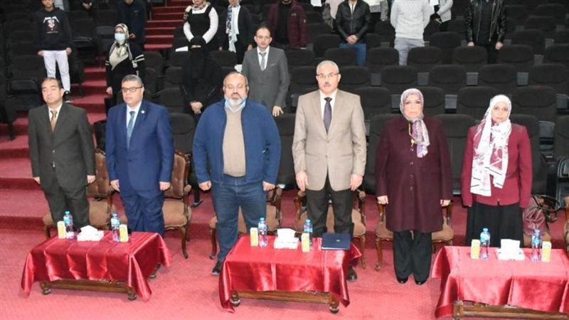 الدكتور ناصر مندور