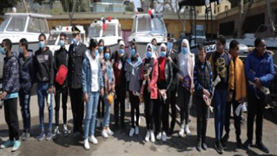 الداخلية .. تنظم زيارة لعدد من الأطفال ذوى الهمم والأيتام لمركز التدريب البحرى  