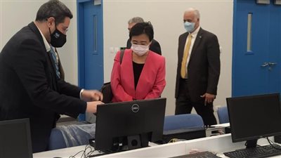 وفد جامعة لويفيل الأمريكية يزور جامعة العلمين الدولية