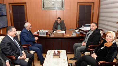 محافظ الدقهلية ونائب وزير التعليم يناقشان آلية نقل مدرسة المنصورة الدولية
