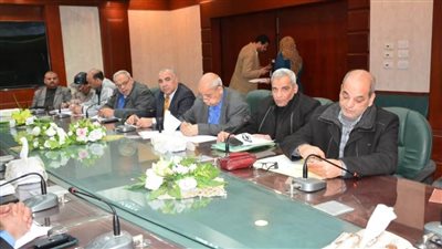 نائب محافظ سوهاج يترأس اجتماع لجنة متابعة إزالة التعديات على أملاك الدولة