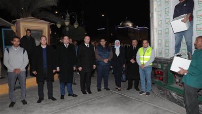 محافظ بني سويف يستقبل قوافل 