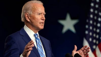 الرئيس الأمريكي يعلن عن تقديم 800 مليون دولار كمساعدة أمنية إضافية لأوكرانيا