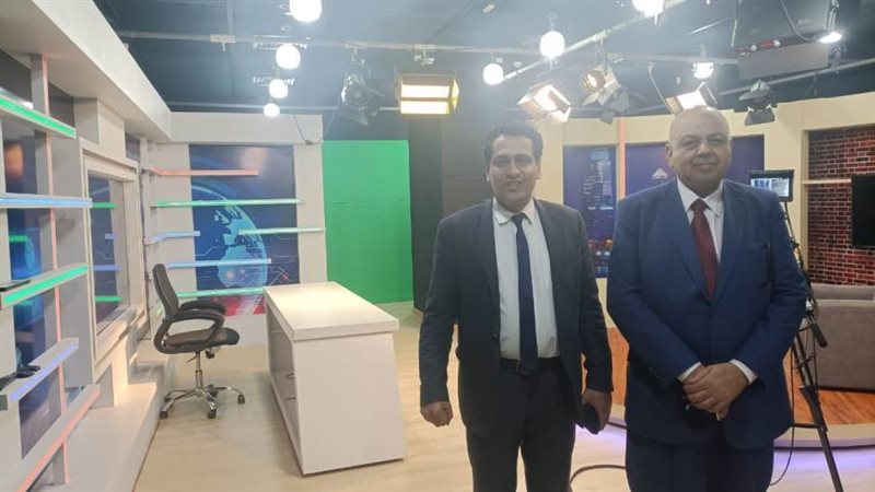 عميد كلية الإعلام