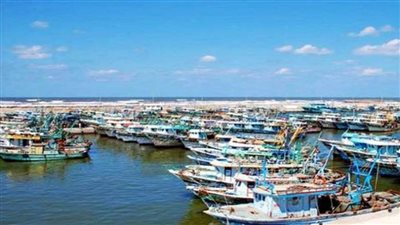 استمرار فتح ميناء الصيد البحري ببرج البرلس بكفر الشيخ لليوم الثالث