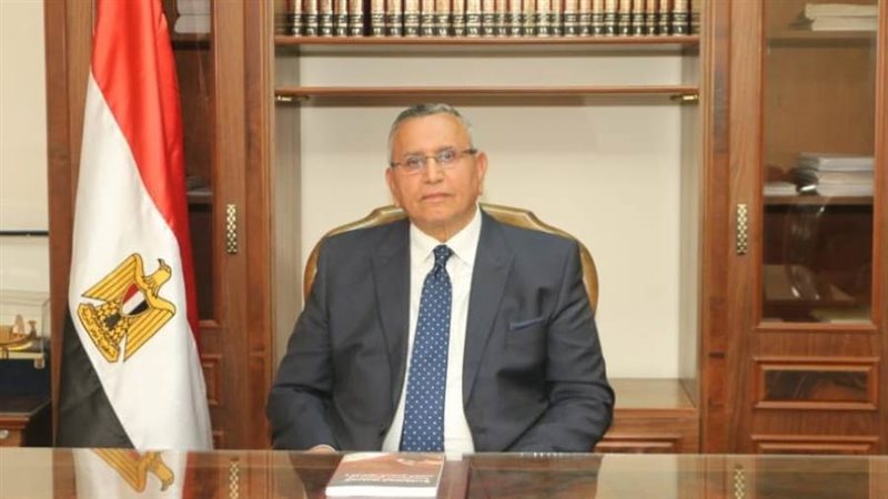 الدكتور عبد السند