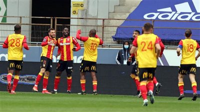 لانس يفوز على كليرمون فوت 3ـ1 في الدوري الفرنسي