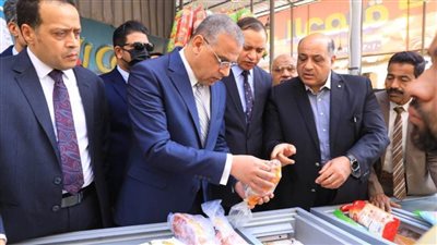 محافظ سوهاج يفتتح 3 معارض 