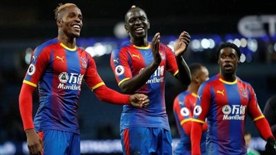 كريستال بالاس يفوز على إيفرتون برباعية نظيفة ويتأهل لنصف نهائي كأس الاتحاد