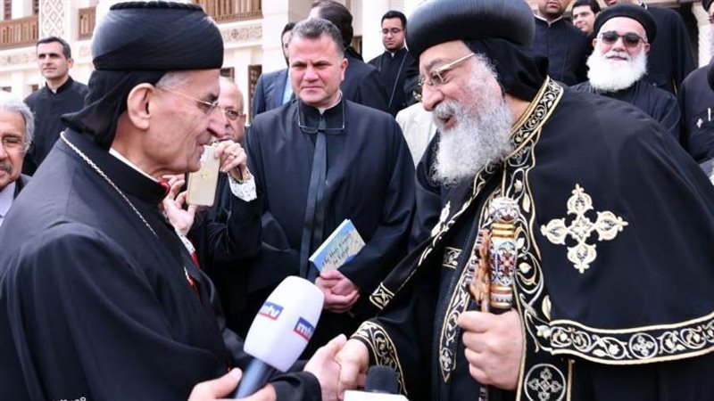 البابا تواضروس مع