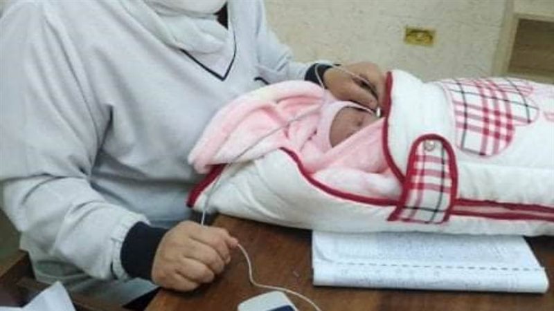 فحص الأطفال حديثي