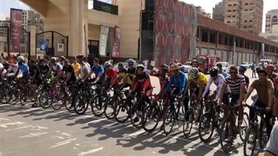 رئيس جامعة طنطا بصحبة 70 طالبًا من ذوي الهمم في ماراثون رياضي 