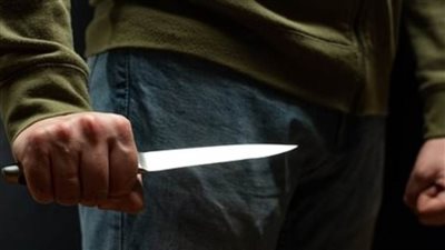 حقيقة تداول فيديو بتعدي شخص على صاحب محل وحيازة سلاح أبيض