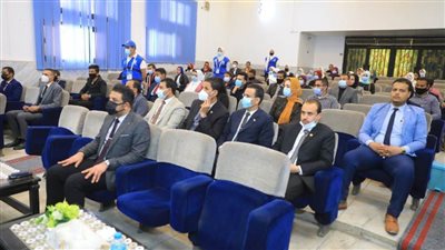 محافظ سوهاج يلتقي أعضاء المشروع القومي لمواجهة الشائعات 