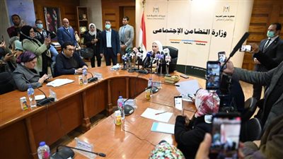 قصة كفاح بثينة عبدالسميع أم مثالية من ذوي الهمم 