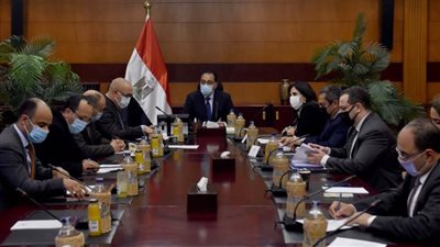 رئيس الوزراء يتابع موقف الطرح الجديد للوحدات السكنية والأراضي للمصريين بالخارج 