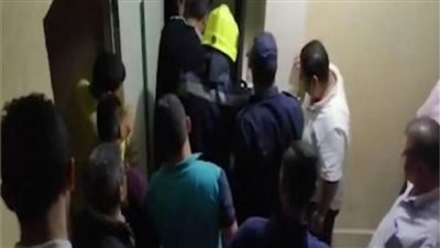الحماية المدنية بالقاهرة تنجح فى إنقاذ شخصين تعطل بهما مصعد