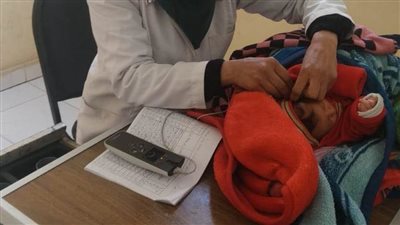 فحص 12 ألف طفل حديث الولادة بالمنيا ضمن المبادرة الرئاسية لعلاج ضعف وفقدان السمع