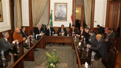 حزب الوفد يناقش تداعيات الحرب الروسية- الأوكرانية على الاقتصاد المصري