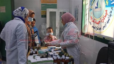 الكشف على 1711 حالة وصرف العلاج مجانًا بكفرالشيخ 
