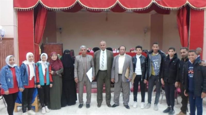 مدير الإدارة التعليمية