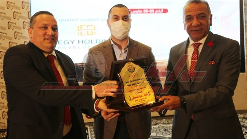 خلال افتتاح المؤتمر